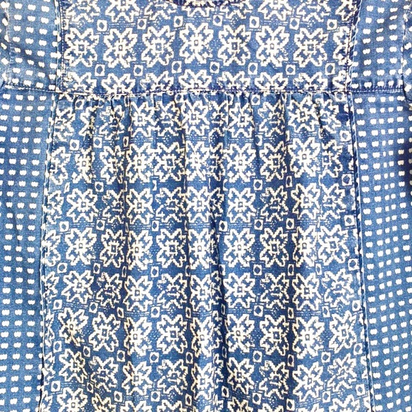 J. Crew Long Sleeve Block Print Blouse. Size 00 - Picture 3 of 6